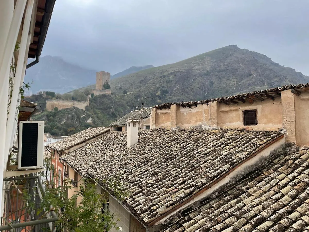 Torre Del Reloj - Parking Gratis Apartment Cazorla