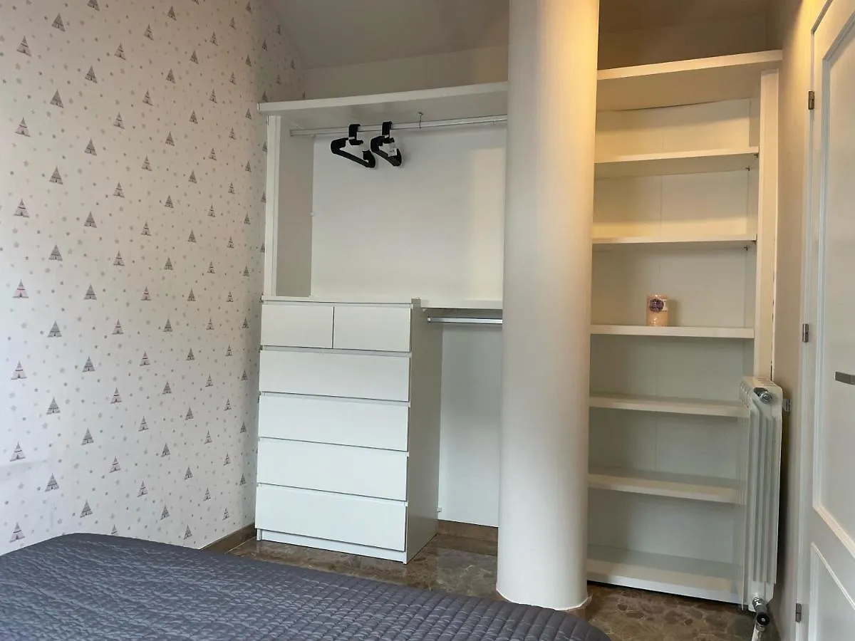 Torre Del Reloj - Parking Gratis Apartment Cazorla