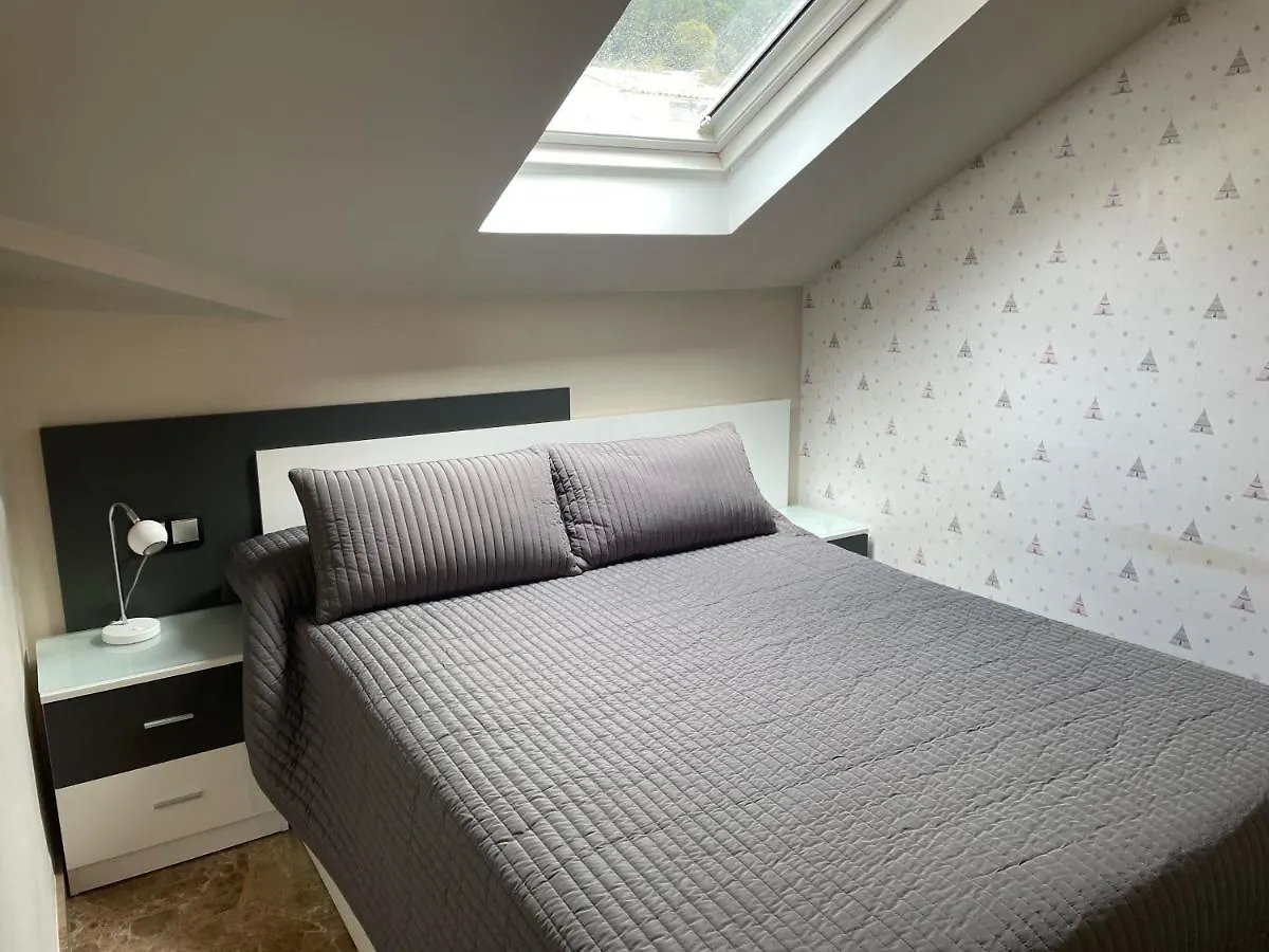 Torre Del Reloj - Parking Gratis Apartment Cazorla